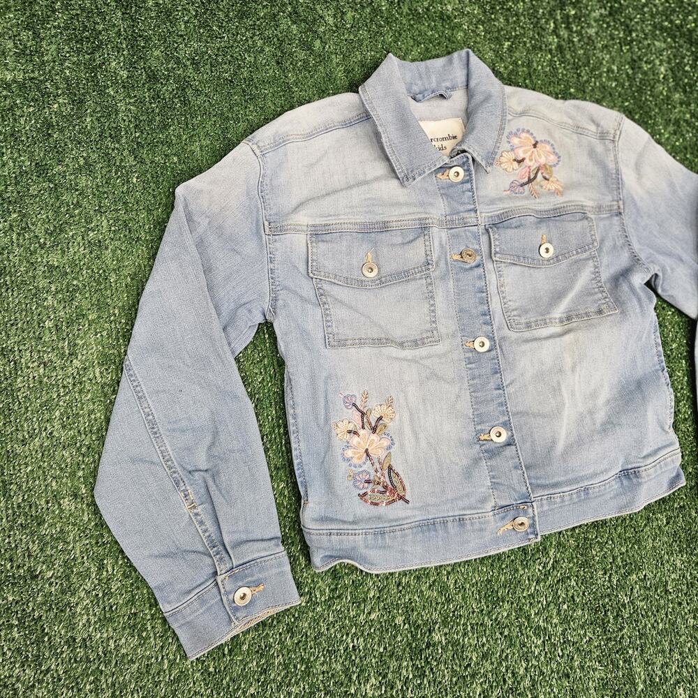 Abercrombie Kids Blue Medium Wash Floral Embroidered Denim Jacket Size 13/14 - Picture 2 of 12
